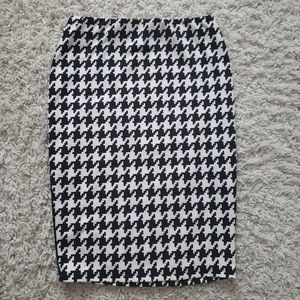 Houndstooth Skirt